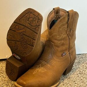Justin Women’s Chellie Booties